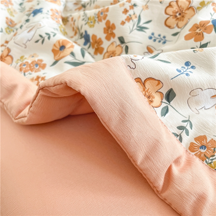 91家纺网 家纺一手货源 找家纺 梵克保罗 2024新款春夏水洗棉麻双层纱夏被四件套 春日花园兔