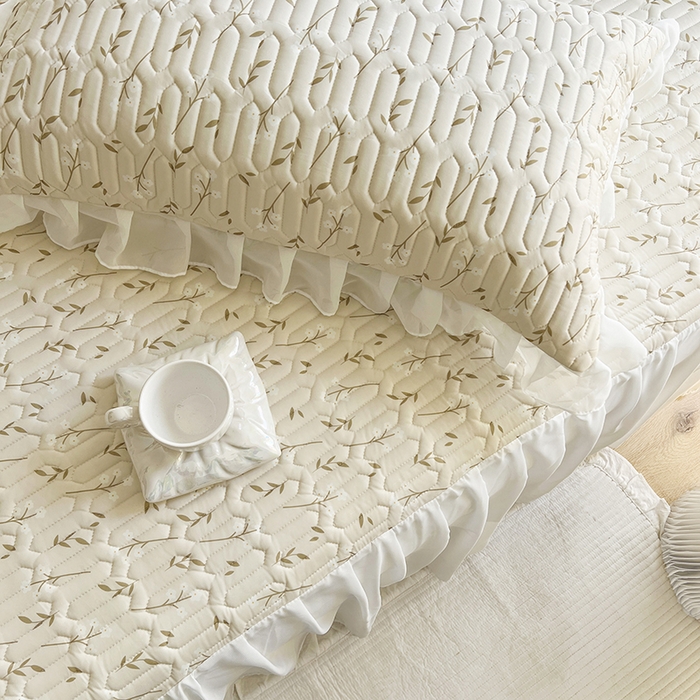 91家纺网 家纺一手货源 找家纺 慕澄家纺 2024新款小版印花床裙款乳胶凉席三件套 床裙款-叶子青青