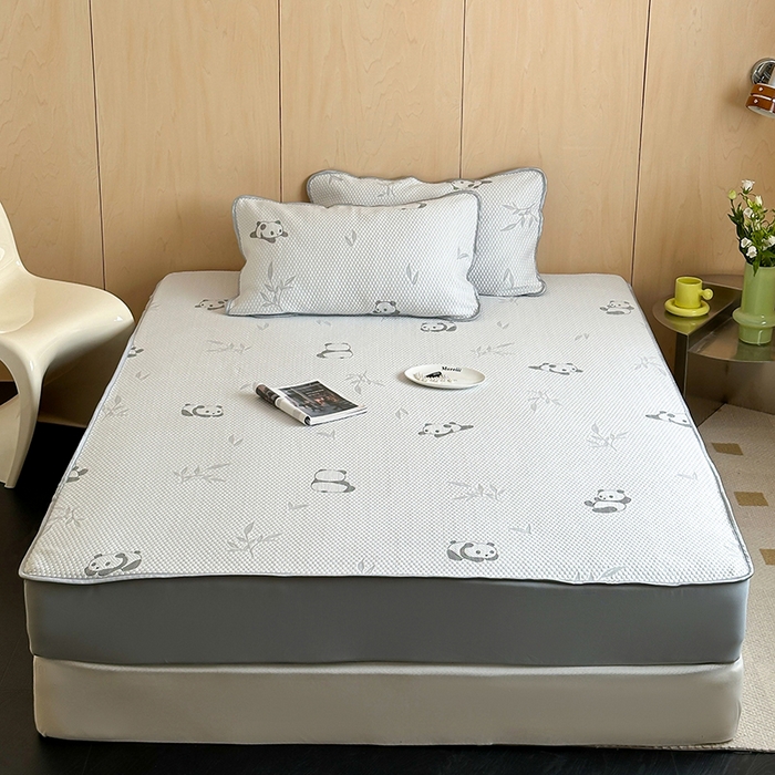 91家纺网 家纺一手货源 找家纺 顾里家纺 新款冰豆豆立体提花软席床笠款 国宝熊猫灰