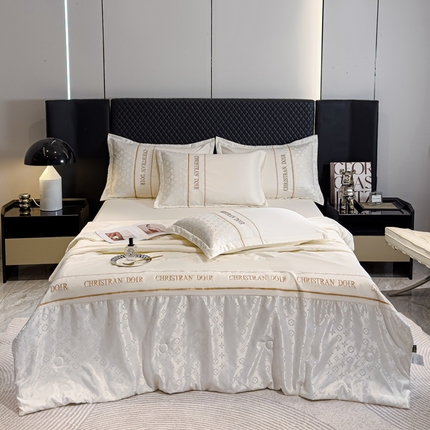 91家纺网 家纺一手货源 找家纺 （总）芯贝儿 2025新款水洗贡缎提花天丝夏被四件套-路易系列