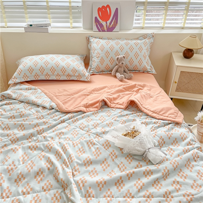 91家纺网 家纺一手货源 找家纺 梵克保罗 2024新款春夏水洗棉麻双层纱夏被四件套 棋盘格