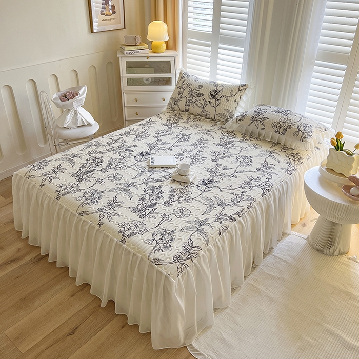 91家纺网 家纺一手货源 找家纺 （总）慕澄家纺 2024新款小版印花床裙款乳胶凉席三件套