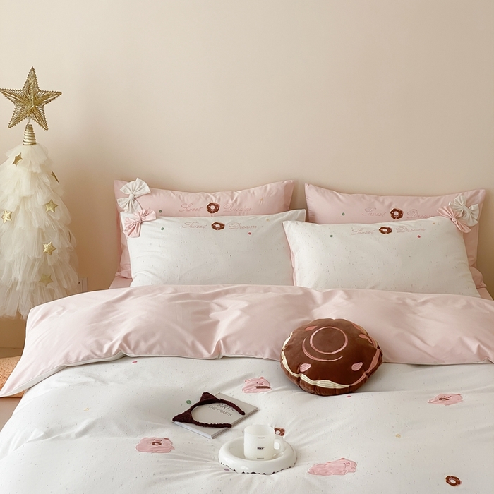 91家纺网 家纺一手货源 找家纺 朗莎 2024新款40S水洗棉四件套 粉猪猪