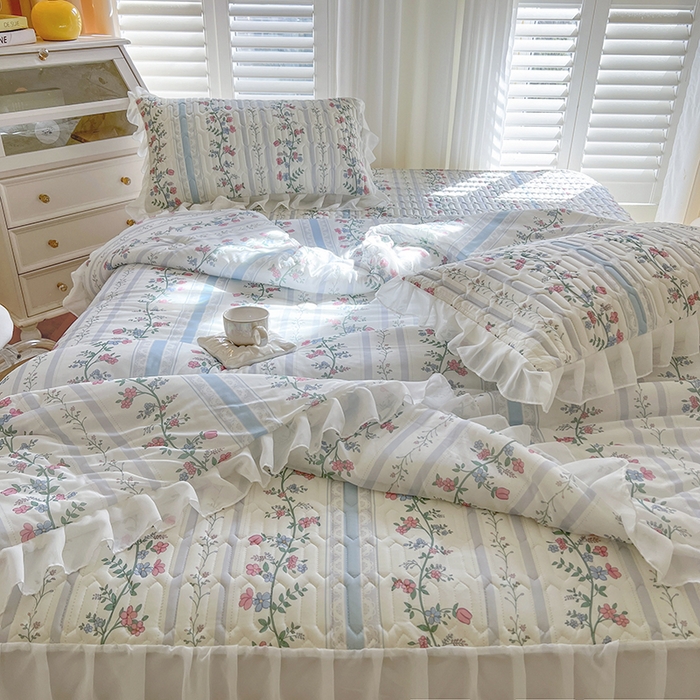 91家纺网 家纺一手货源 找家纺 慕澄家纺 2024新款小版印花床裙款乳胶凉席凉感丝夏被四件套 床裙款-花藤