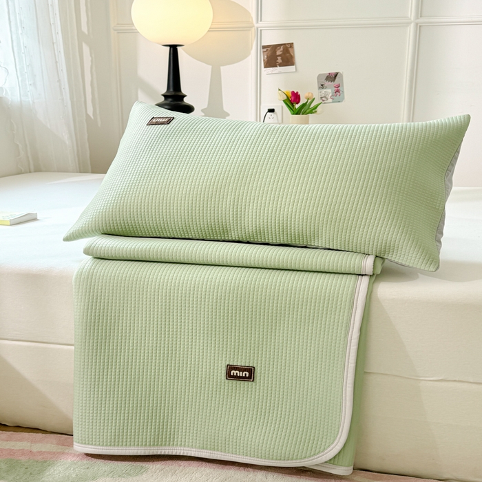 91家纺网 家纺一手货源 找家纺 慕澄家纺 2024新款高克重冰豆豆复合纯色贴标凉席  冰激凌-绿