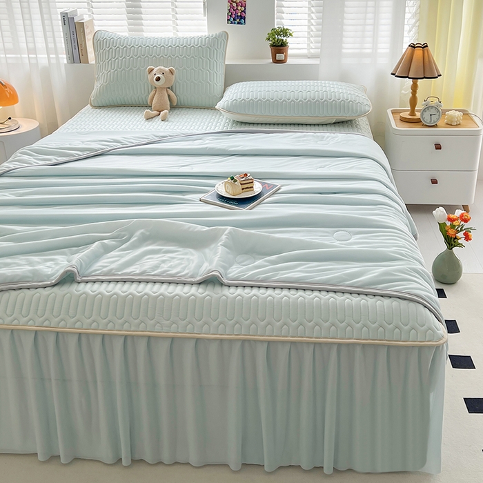 91家纺网 家纺一手货源 找家纺 爱洛 2024新款凉感丝乳胶凉席夏被四件套夏凉被空调被乳胶席 浅蓝