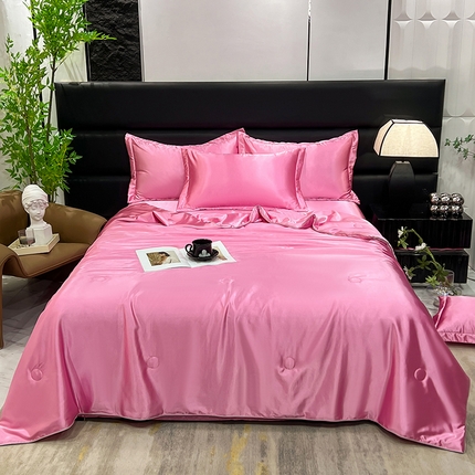 91家纺网 家纺一手货源 找家纺 新18 经年2025年 夏季丝绸真丝手感水洗真丝夏被四件套 夏被-粉爱你