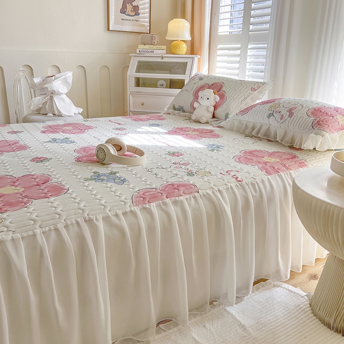 91家纺网 家纺一手货源 找家纺 慕澄家纺 2024新款小版印花床裙款乳胶凉席三件套 床裙款-心花怒放