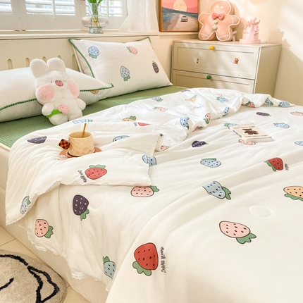 91家纺网 家纺一手货源 找家纺 （总）花漾 2024新款A类花边小清新卡通针织凉感丝夏被软席四件套凉席夏被四件套