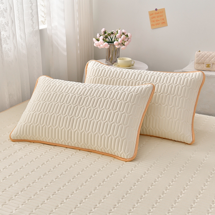 91家纺网 家纺一手货源 找家纺 诺梵家纺 2024新款0.5凉感丝乳胶凉席床裙款三件套 淡奶黄