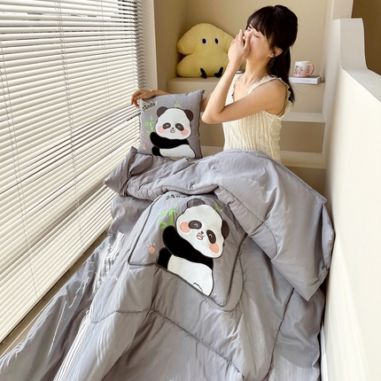铭宣家居 2024新款贴布绣＋重工刺绣多功能抱枕被系列 胖墩熊猫 胖墩熊猫-灰色