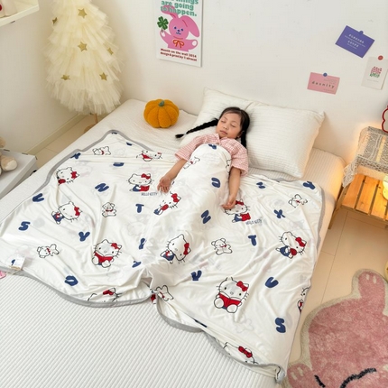 91家纺网 家纺一手货源 找家纺 星期八 2024新款舒适亲肤三丽鸥婴儿裸睡级凉感毯 字母kitty