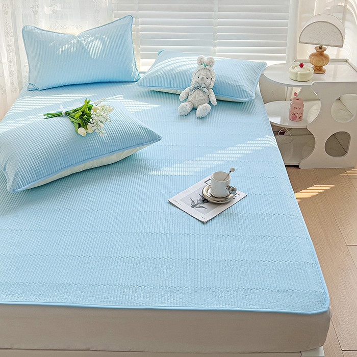 91家纺网 家纺一手货源 找家纺 羽爱2024新款全棉直角纯色床盖床垫 天蓝