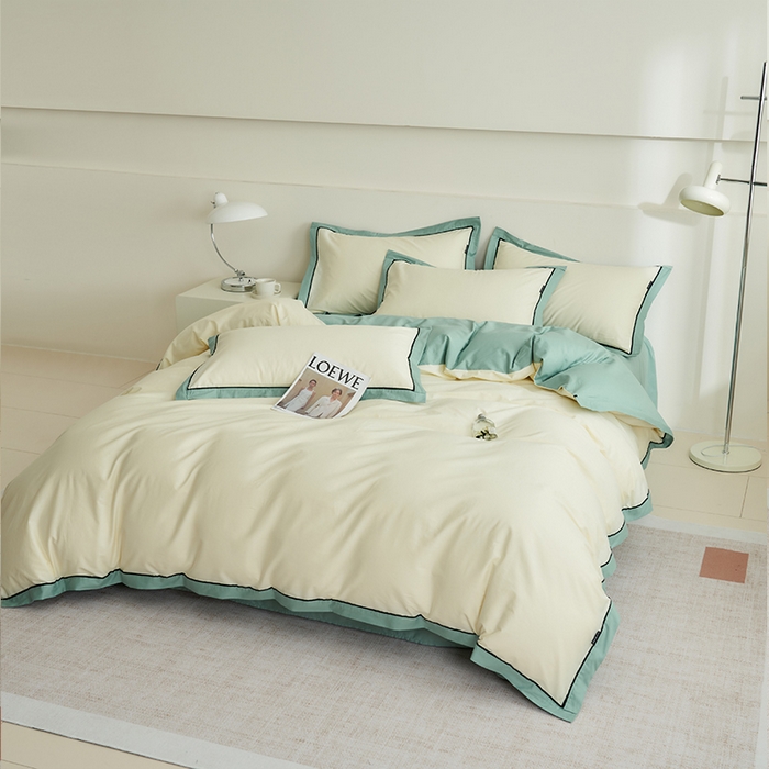 91家纺网 家纺一手货源 找家纺 小懒猪 2024新款全棉斜纹精梳棉双拼色拼角包边款四件套 拼角奶昔白-烟波绿