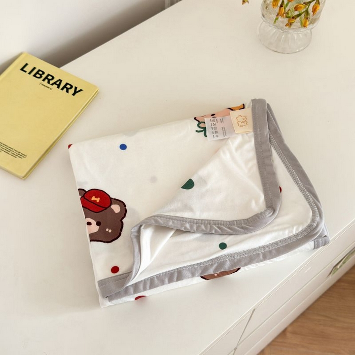 91家纺网 家纺一手货源 找家纺 星期八 2024新款舒适亲肤婴儿裸睡级卡通印花凉感毯 爱心熊