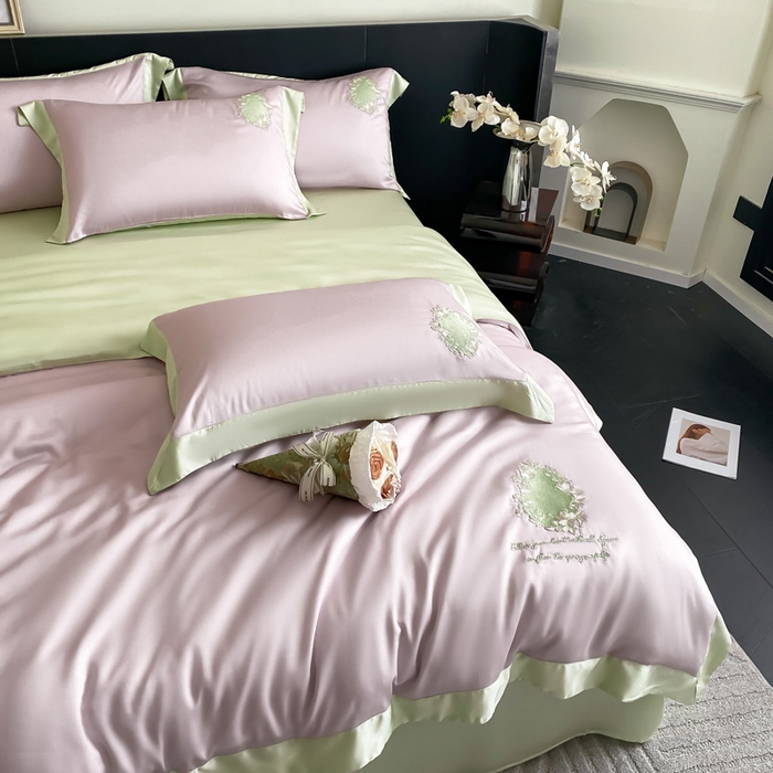 91家纺网 家纺一手货源 找家纺 爱缦 2024新款60支奥地利兰精四件套--洛丽塔系列 乌梅子酱