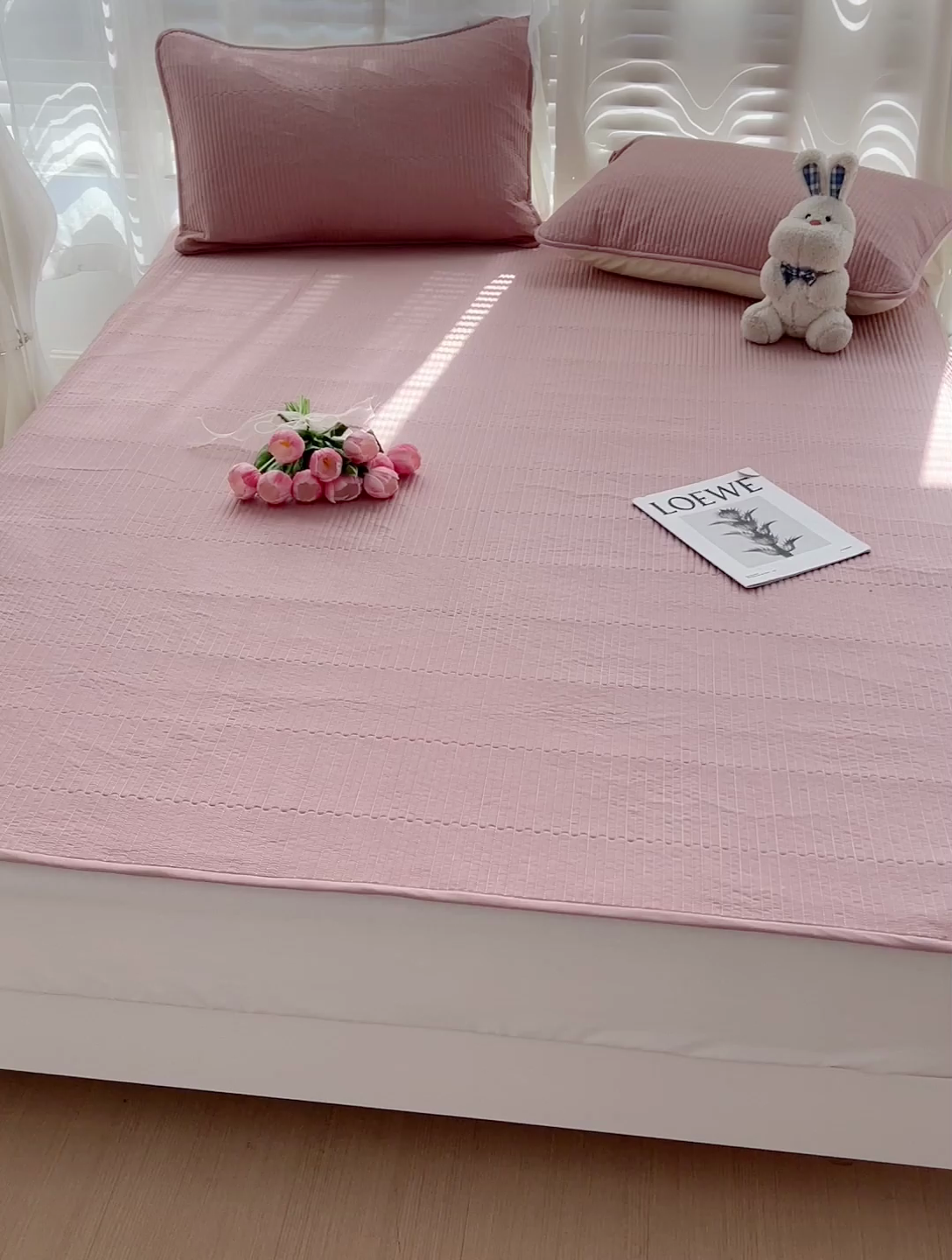 91家纺网 家纺一手货源 找家纺 羽爱2024新款全棉直角纯色床盖床垫 豆沙