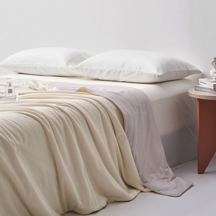 91家纺网 家纺一手货源 找家纺 梦可莱家居 2025新款抗菌凉感丝夏被 米色