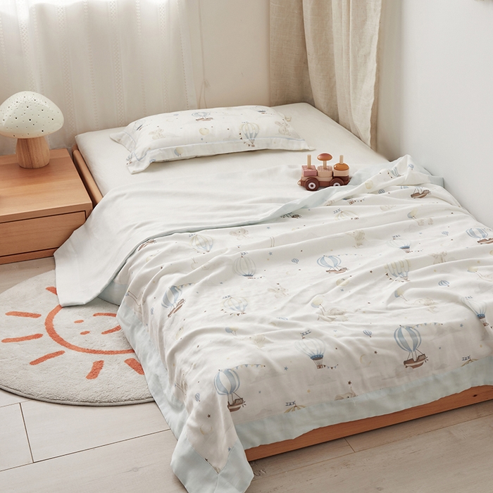 91家纺网 家纺一手货源 找家纺 荷马之梦 2024新款天竹系列—A类竹纤维四层纱儿童盖毯夏被 夏凉被 被子被芯 梦之奇遇