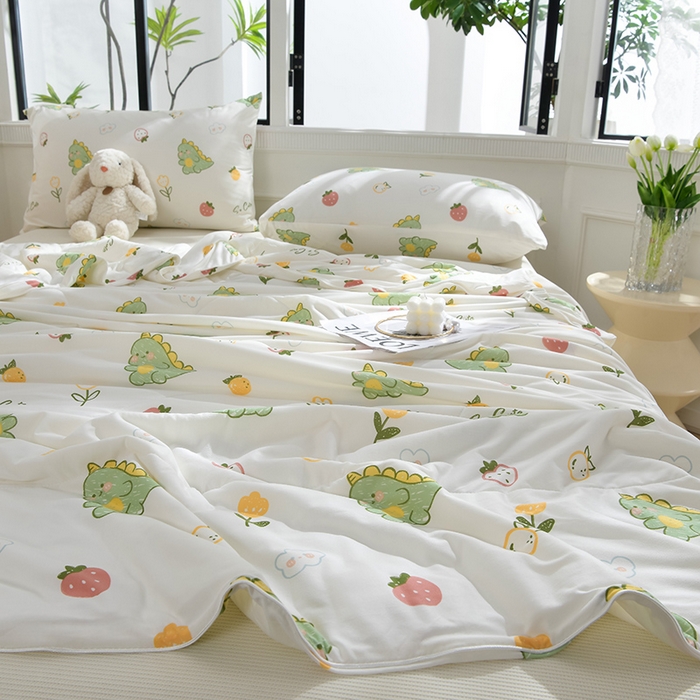 91家纺网 家纺一手货源 找家纺 圣楚家纺  2024新款A类针织棉印花夏被夏凉被空调被 恐龙宝宝