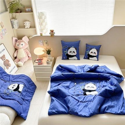 铭宣家居 2024新款贴布绣＋重工刺绣多功能抱枕被系列 胖墩熊猫 胖墩熊猫-藏蓝色