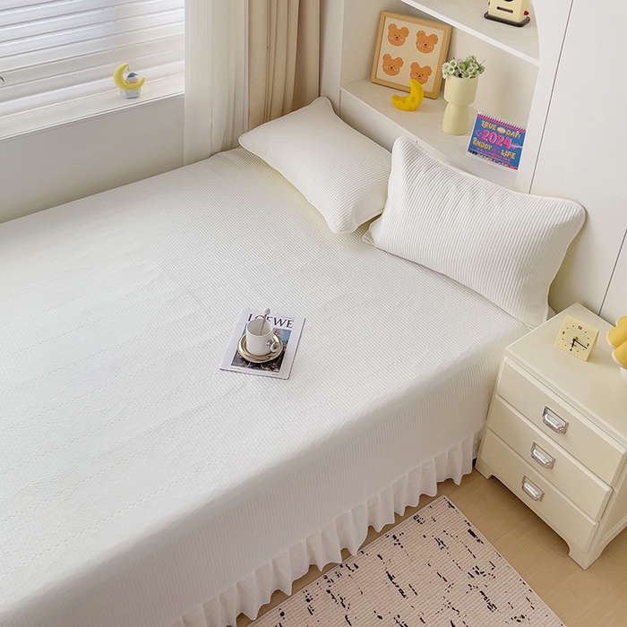 91家纺网 家纺一手货源 找家纺 羽爱2024新款A类全棉纯色榻榻米床盖 奶白