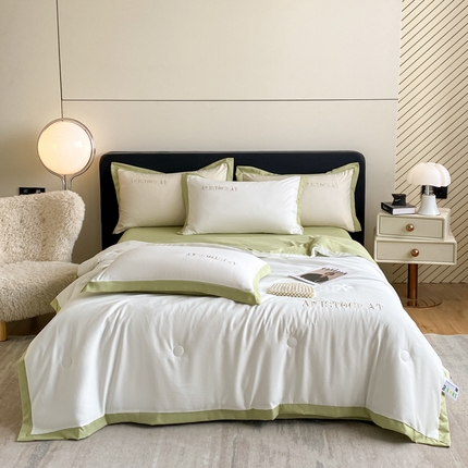 91家纺网 家纺一手货源 找家纺 （总）斯尔顿2025新款亲肤刺绣夏凉被四件套-倾城系列