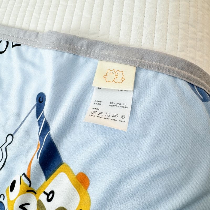 91家纺网 家纺一手货源 找家纺 星期八 2024新款舒适亲肤婴儿裸睡级卡通印花凉感毯 挖掘机