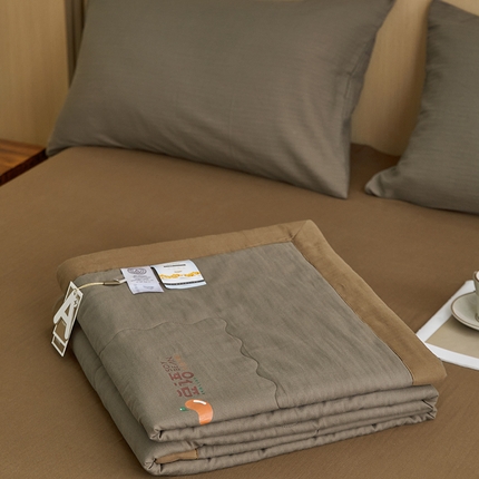 91家纺网 家纺一手货源 找家纺 梦享生活家居 2024新款A类双层纱全棉提花大豆夏被 朱古力