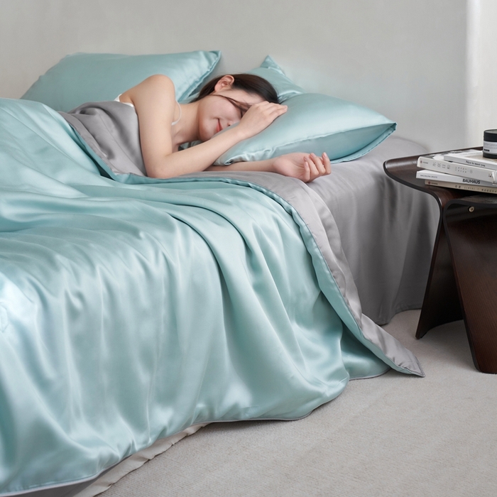 91家纺网 家纺一手货源 找家纺 丽笙 2024新款A类兰精天丝素色刺绣夏被被子被芯 莫兰迪松石绿