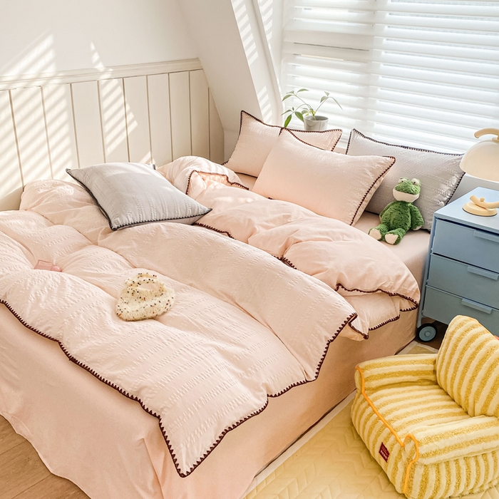 91家纺网 家纺一手货源 找家纺 羋多 2024新款贝壳边雨泡泡棉泡泡纱双层纱四件套 奶豆沙