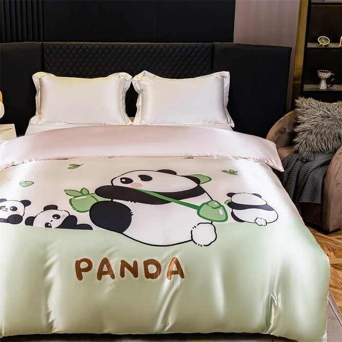 91家纺网 家纺一手货源 找家纺 2025年新款大版冰丝被套 熊猫乐园-大版冰丝被套