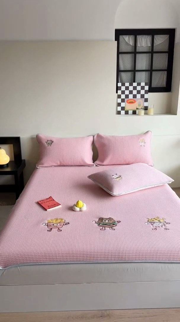 91家纺网 家纺一手货源 找家纺 柚子YOUTH 2024新款PE凉感可机洗凉席 疯狂星期四