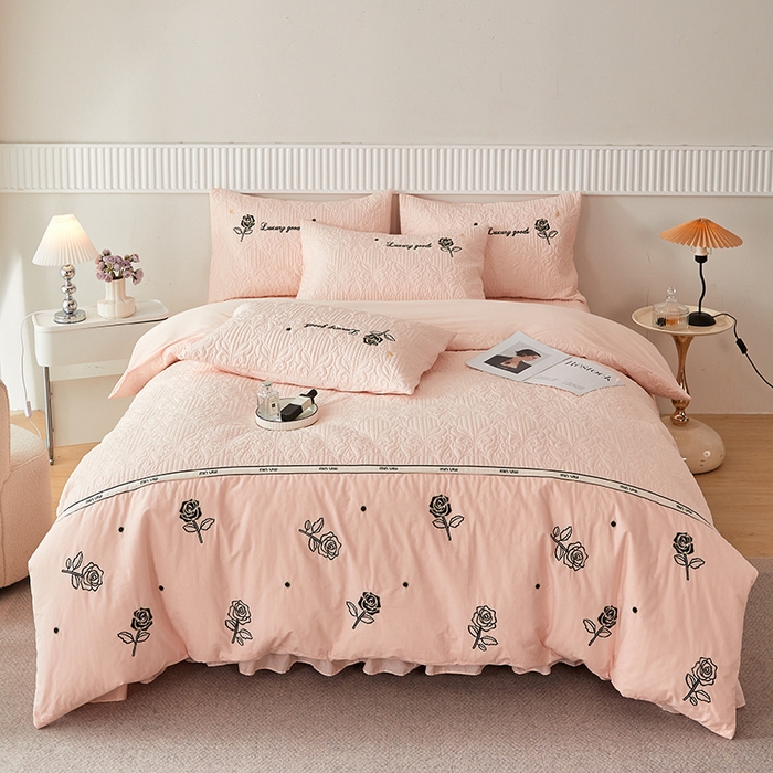 91家纺网 家纺一手货源 找家纺 （总）OL家纺 2024新款水洗全棉被套刺绣床盖夹棉三件套四件套