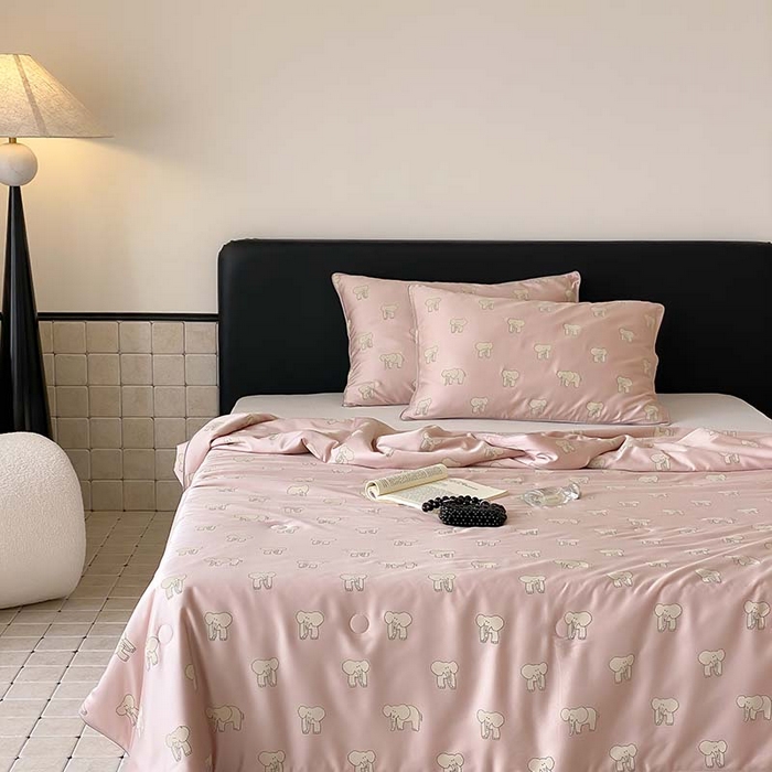 91家纺网 家纺一手货源 找家纺 汇庭 2024新款雅棉天丝可机洗夏被棚拍 多多象粉