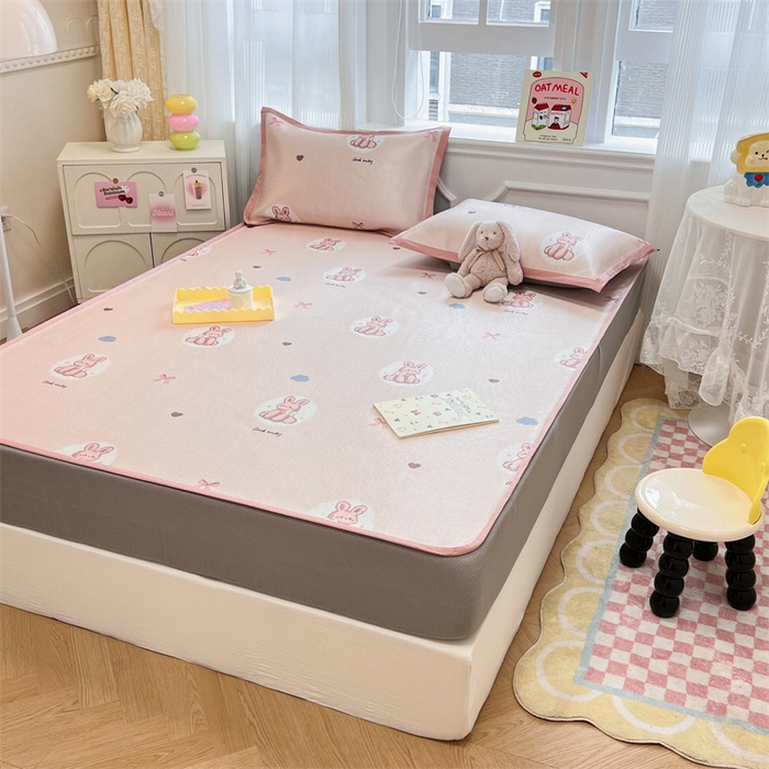 91家纺网 家纺一手货源 找家纺 慕尚 2025新款800D冰藤凉席 兔小姐-床笠款