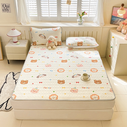 91家纺网 家纺一手货源 找家纺 寐居 2024新款时尚印花凉感丝乳胶凉席三件套 宠物大会