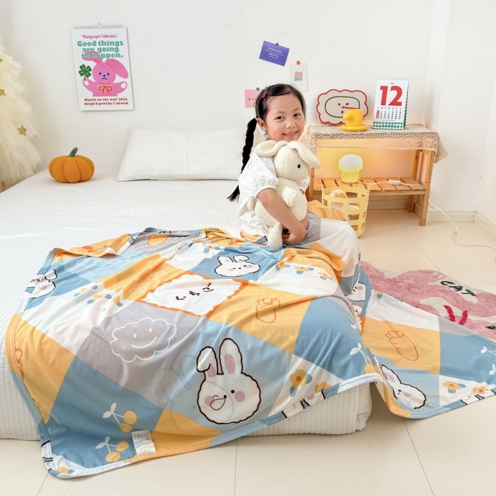 91家纺网 家纺一手货源 找家纺 星期八 2024新款舒适亲肤婴儿裸睡级卡通印花凉感毯 兔子屋