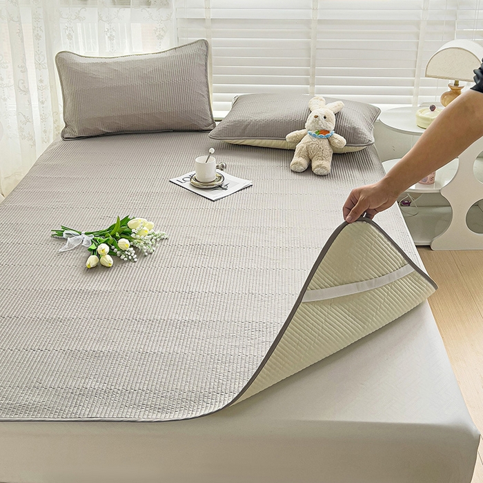 91家纺网 家纺一手货源 找家纺 羽爱2024新款全棉直角纯色床盖床垫 浅灰