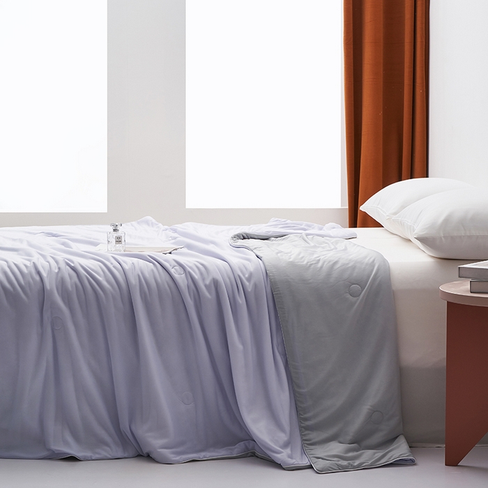 91家纺网 家纺一手货源 找家纺 梦可莱家居 2025新款抗菌凉感丝夏被 星云紫