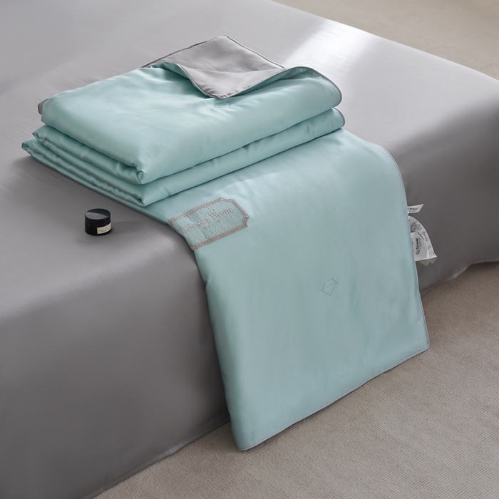 91家纺网 家纺一手货源 找家纺 丽笙 2024新款A类兰精天丝素色刺绣夏被被子被芯 莫兰迪松石绿