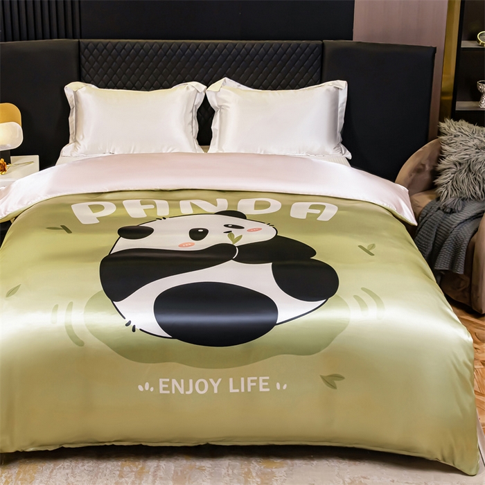 91家纺网 家纺一手货源 找家纺 2025年新款大版冰丝被套 小熊猫-大版冰丝被套