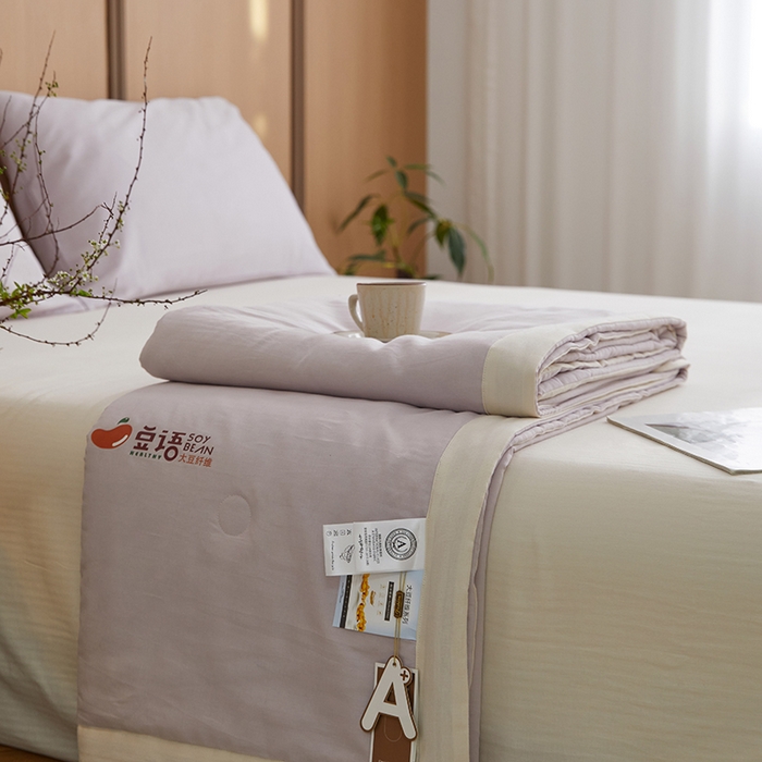 91家纺网 家纺一手货源 找家纺 梦享生活家居 2024新款A类双层纱全棉提花大豆夏被 浅紫烟