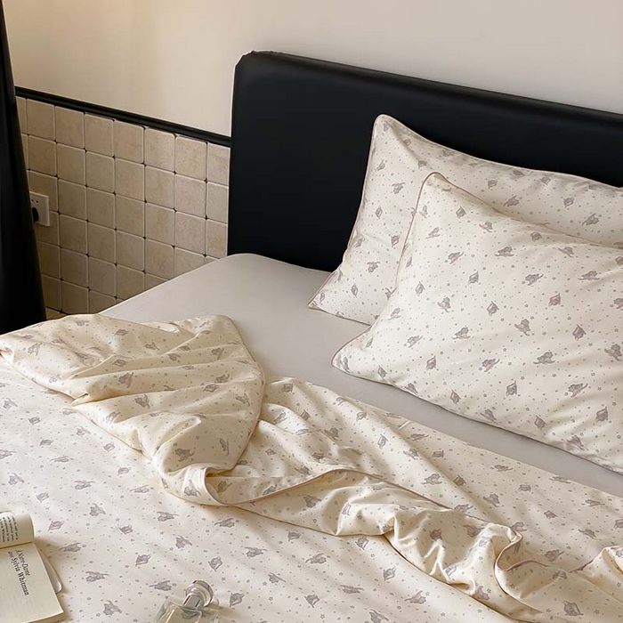 91家纺网 家纺一手货源 找家纺 汇庭 2024新款雅棉天丝可机洗夏被棚拍 萌象