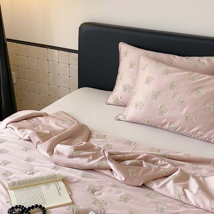 91家纺网 家纺一手货源 找家纺 汇庭 2024新款雅棉天丝可机洗夏被棚拍 多多象粉