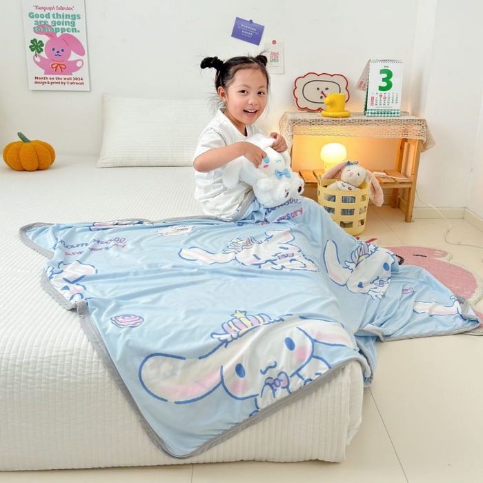 91家纺网 家纺一手货源 找家纺 星期八 2024新款舒适亲肤三丽鸥婴儿裸睡级凉感毯 皇冠玉桂狗