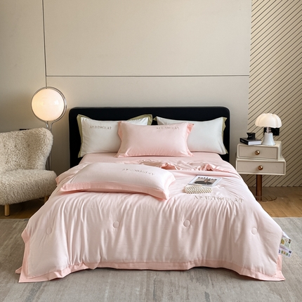 91家纺网 家纺一手货源 找家纺 （总）斯尔顿2025新款亲肤刺绣夏凉被四件套-倾城系列