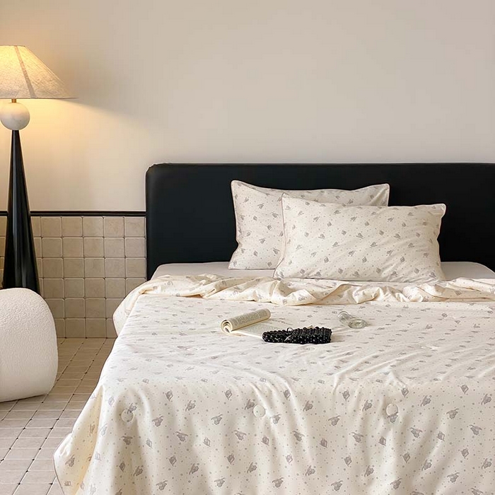 91家纺网 家纺一手货源 找家纺 汇庭 2024新款雅棉天丝可机洗夏被棚拍 萌象