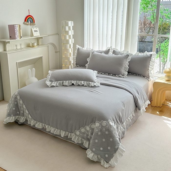 91家纺网 家纺一手货源 找家纺 唐人居 2025新款韩版花边泡泡纱夏被四件套--简爱  简爱 灰