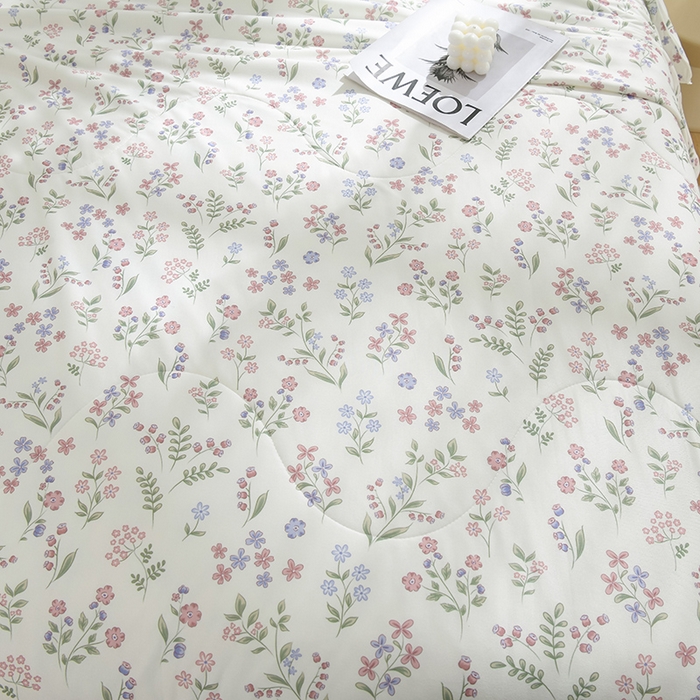 91家纺网 家纺一手货源 找家纺 圣楚家纺  2024新款A类针织棉印花夏被夏凉被空调被 春色幽香